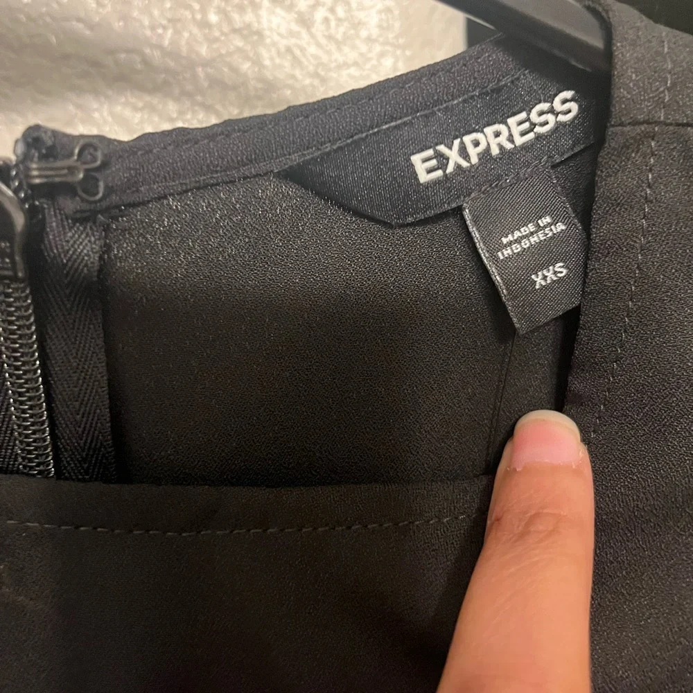 Express black top - Picture 3 of 6